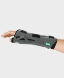 Right arm with Palmar Xtec Rhizo wrist orthosis – side view (thumb)